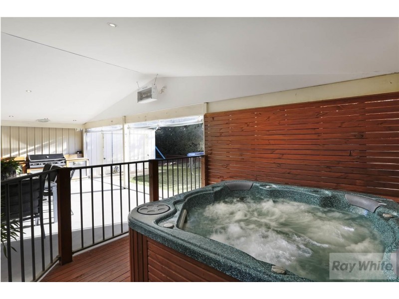 41 Cameron Crescent, Lara VIC 3212