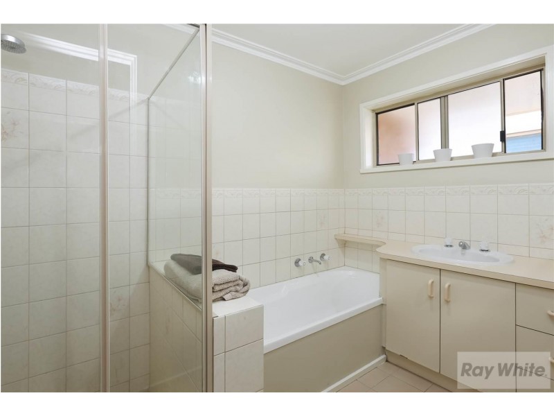 41 Cameron Crescent, Lara VIC 3212