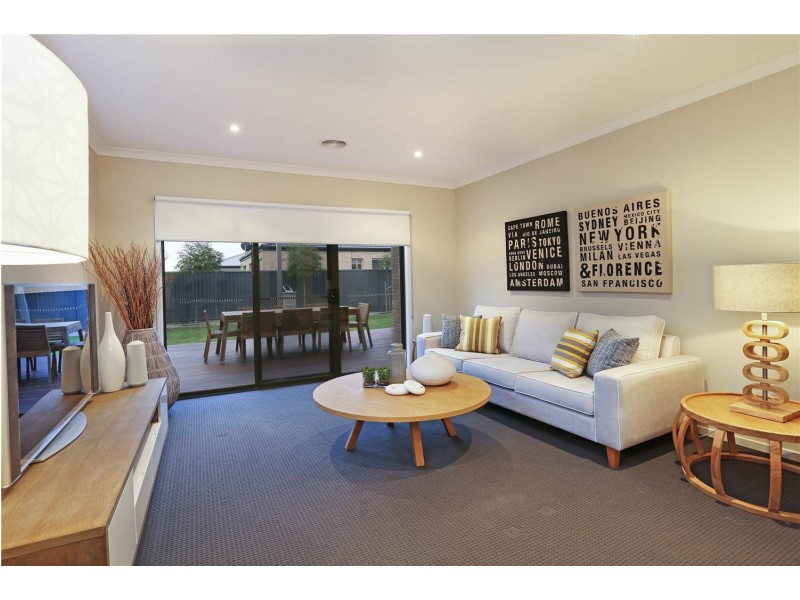 45 Westlakes Boulevard, Lara VIC 3212