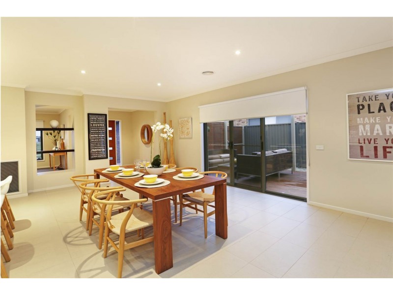 45 Westlakes Boulevard, Lara VIC 3212