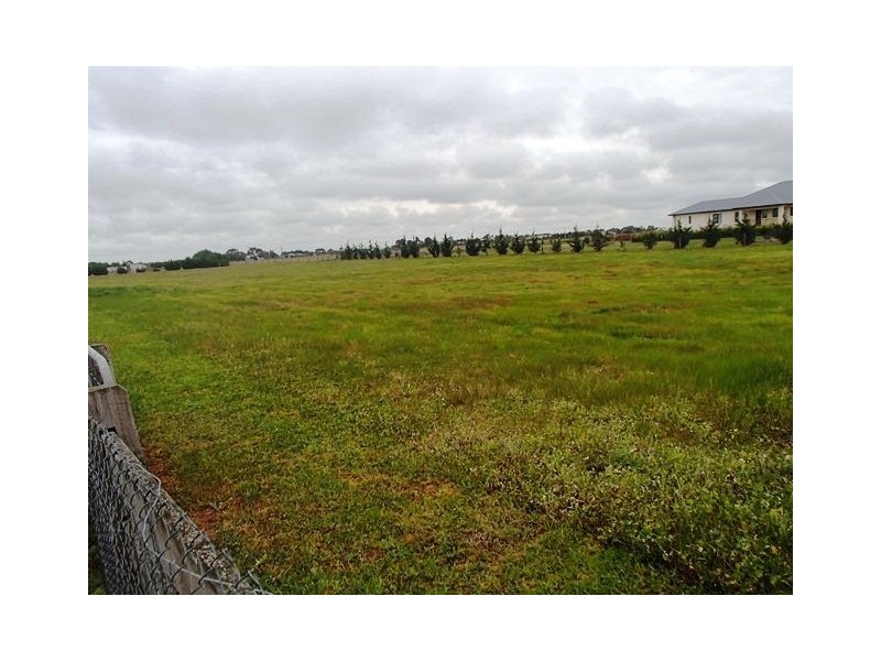 45 Regent Street, Little River VIC 3211