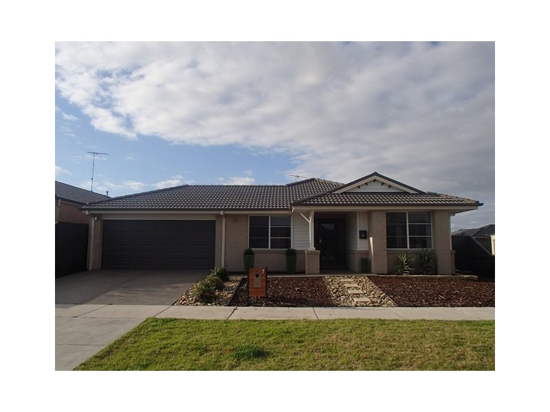 7 Weerana Way, Lara VIC 3212