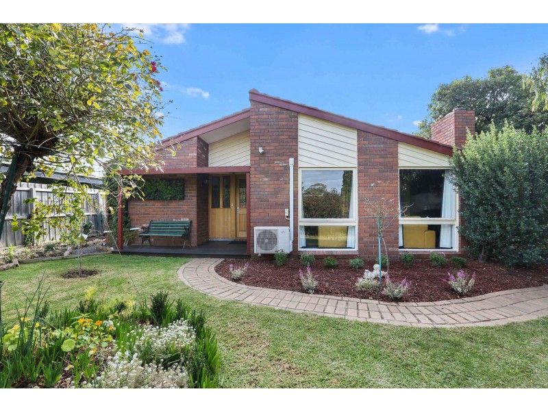 19 Cromwell Drive, Lara VIC 3212