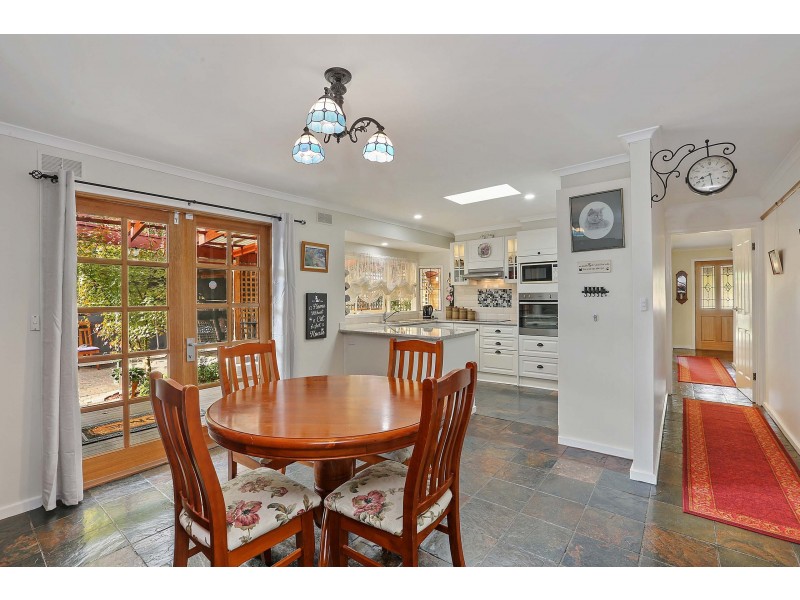 19 Cromwell Drive, Lara VIC 3212