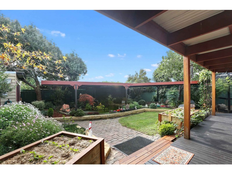 19 Cromwell Drive, Lara VIC 3212