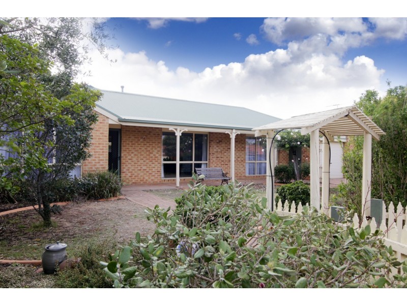 17 Duncan Drive, Lara VIC 3212