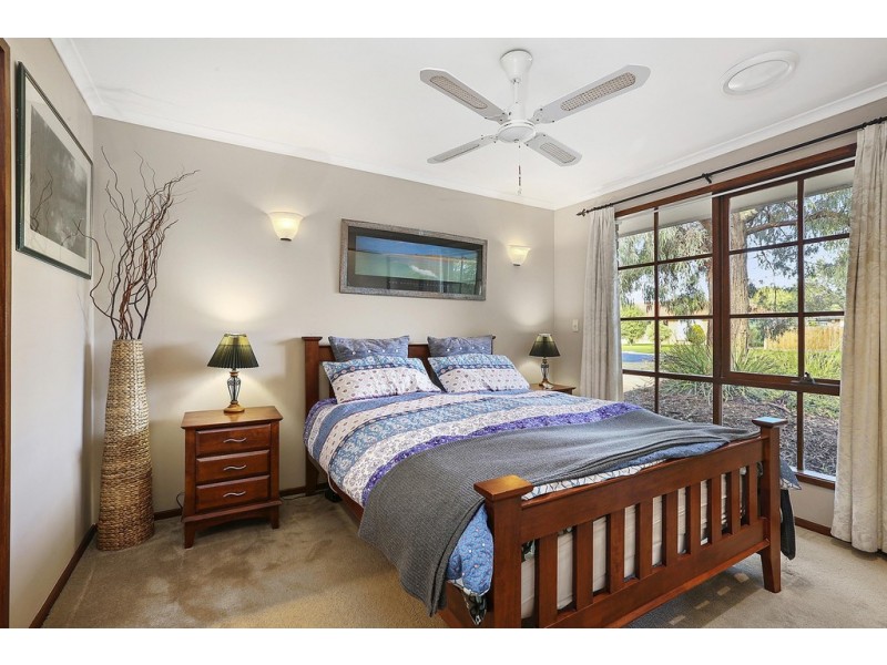 35 Brunel Close, Lara VIC 3212