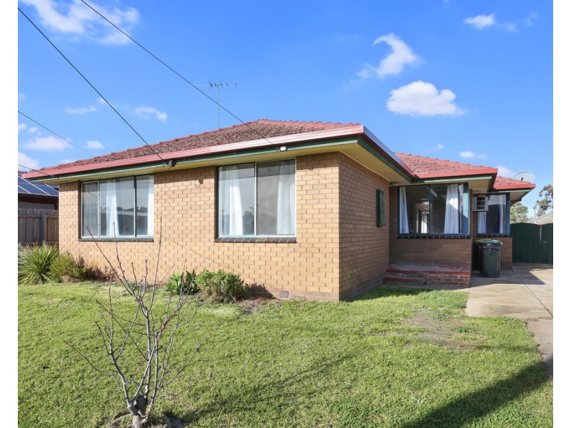 19 Atami Crescent, Corio VIC 3214