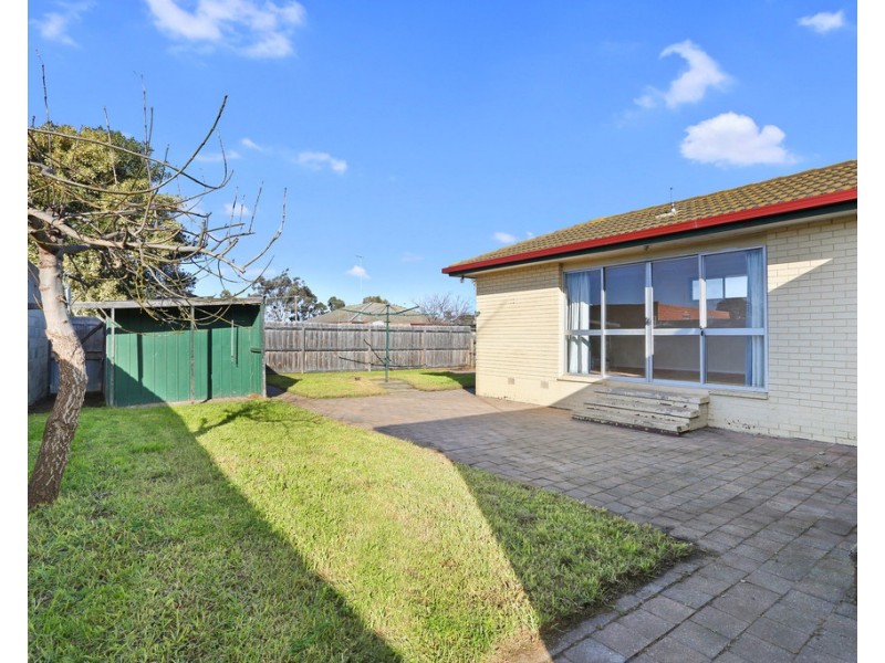 19 Atami Crescent, Corio VIC 3214