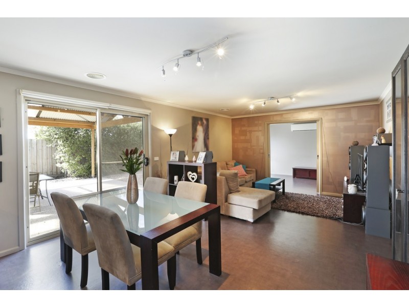 8 Achillea Close, Corio VIC 3214