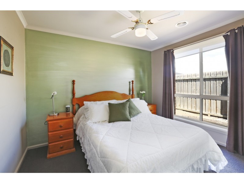 8 Achillea Close, Corio VIC 3214