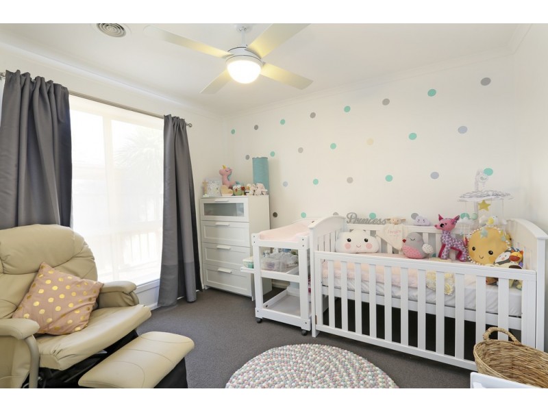 8 Achillea Close, Corio VIC 3214