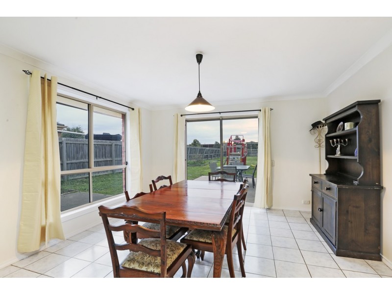 51 Streeton Close, Corio VIC 3214