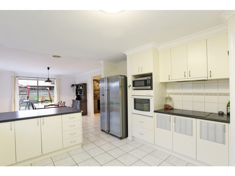 51 Streeton Close, Corio VIC 3214