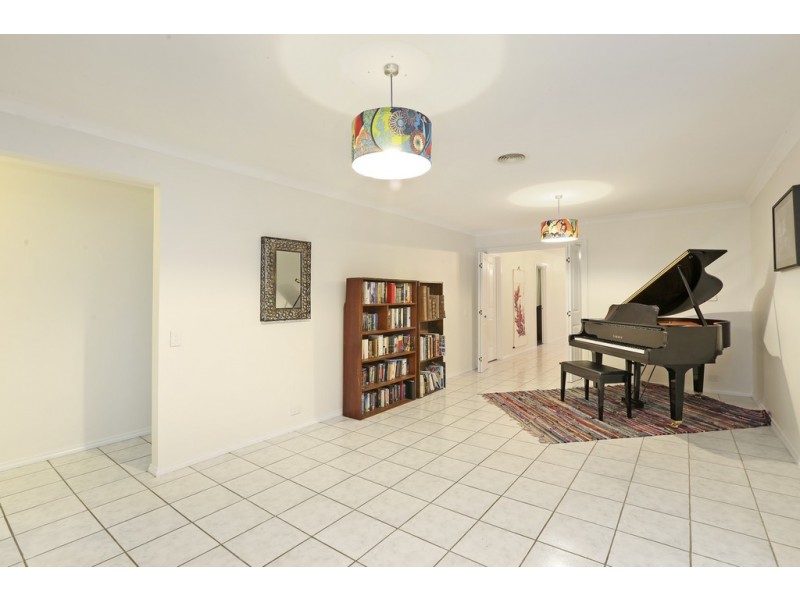 51 Streeton Close, Corio VIC 3214