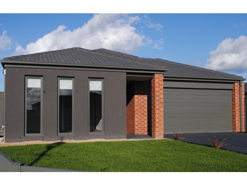 8 Jabiru Court, Lara VIC 3212