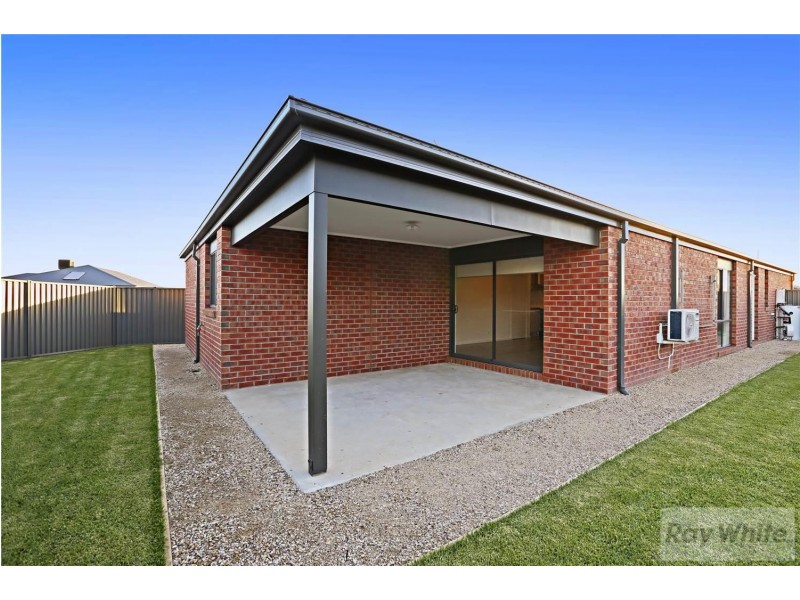 8 Jabiru Court, Lara VIC 3212