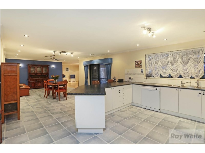 15 Wheat Court, Lara VIC 3212