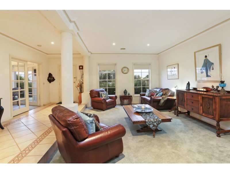 31 Lakeside Boulevard, Lara VIC 3212