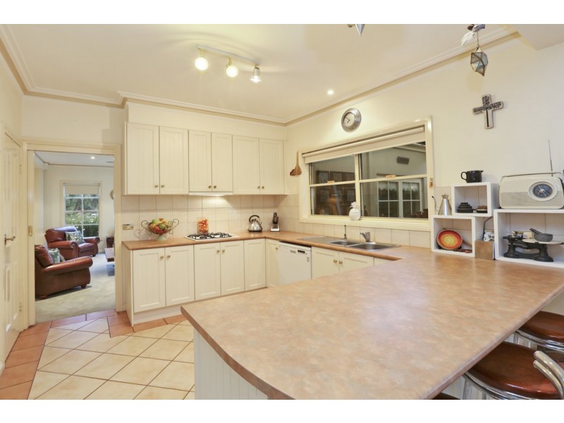 31 Lakeside Boulevard, Lara VIC 3212