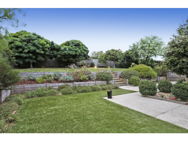 31 Lakeside Boulevard, Lara VIC 3212