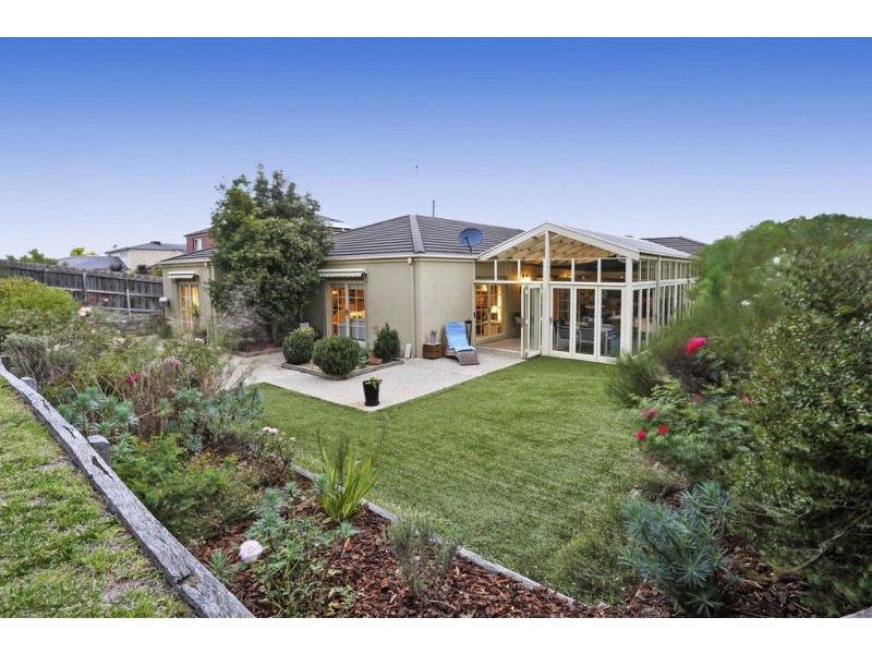 31 Lakeside Boulevard, Lara VIC 3212