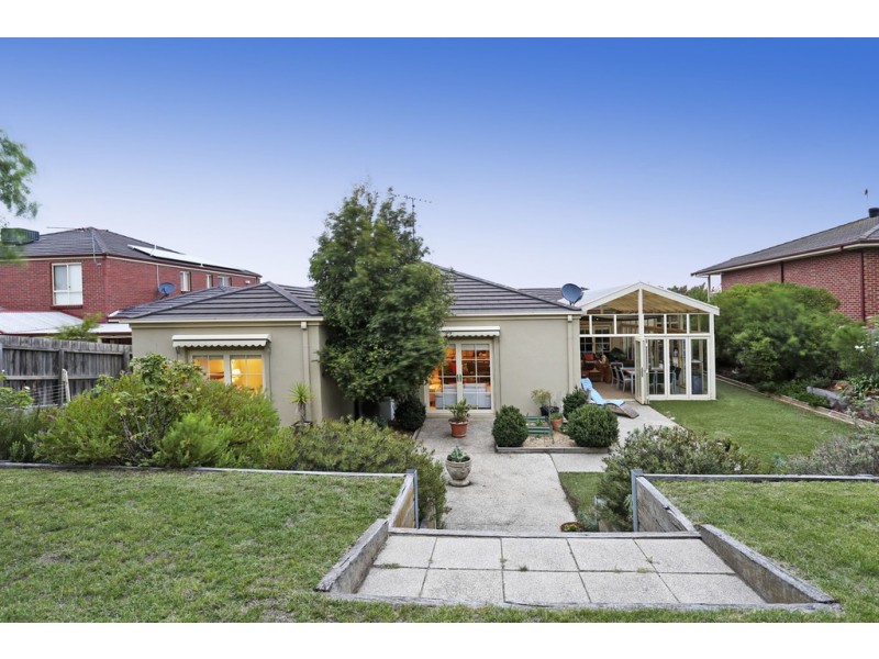 31 Lakeside Boulevard, Lara VIC 3212