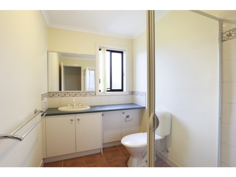 17 Brownlow Court, Lara VIC 3212