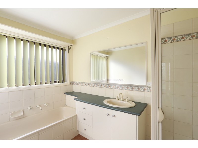 17 Brownlow Court, Lara VIC 3212