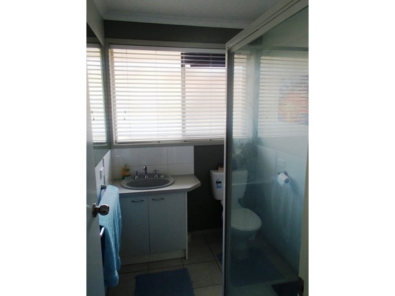 2 Newcomen Court, Lara VIC 3212
