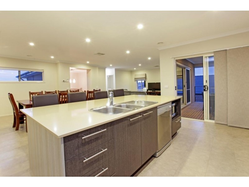 35 Nankeen Avenue, Lara VIC 3212
