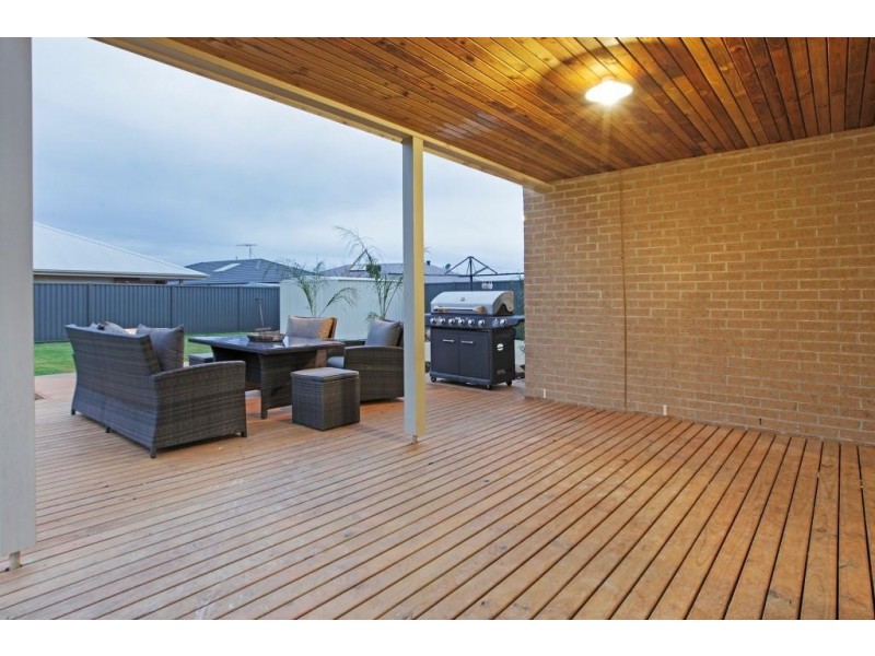35 Nankeen Avenue, Lara VIC 3212