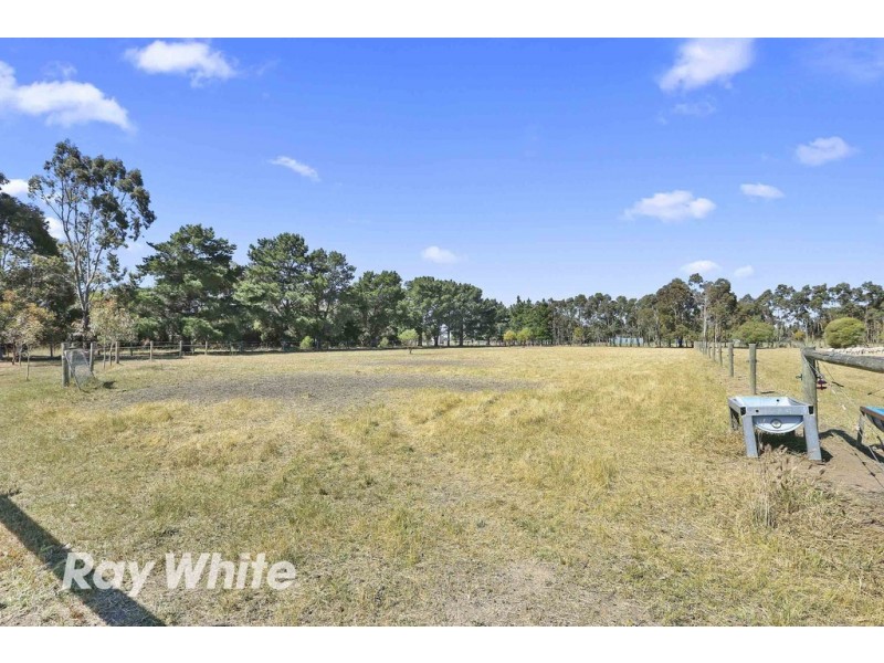 5 Rees Road, Avalon, Lara VIC 3212
