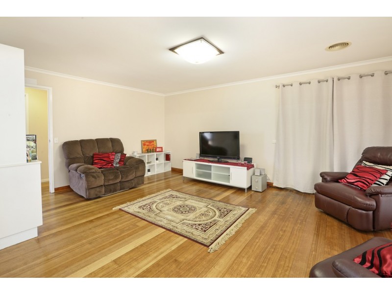 30 Coonawarra Drive, Lara VIC 3212