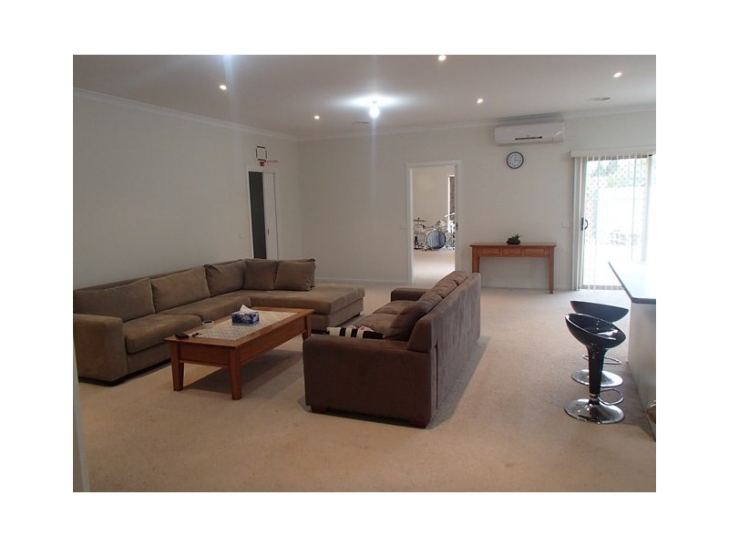 49 Canopus Crescent, Lara VIC 3212