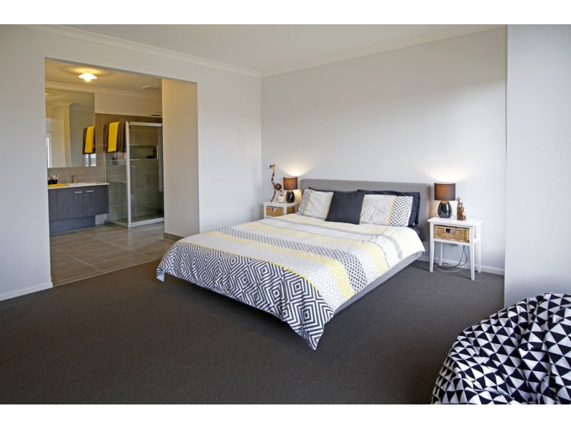 3 Prismatic Place, Leopold VIC 3224