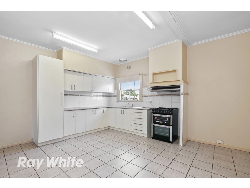 76 St Albans Road, East Geelong VIC 3219