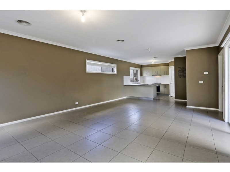 5B Corvi Court, Lara VIC 3212