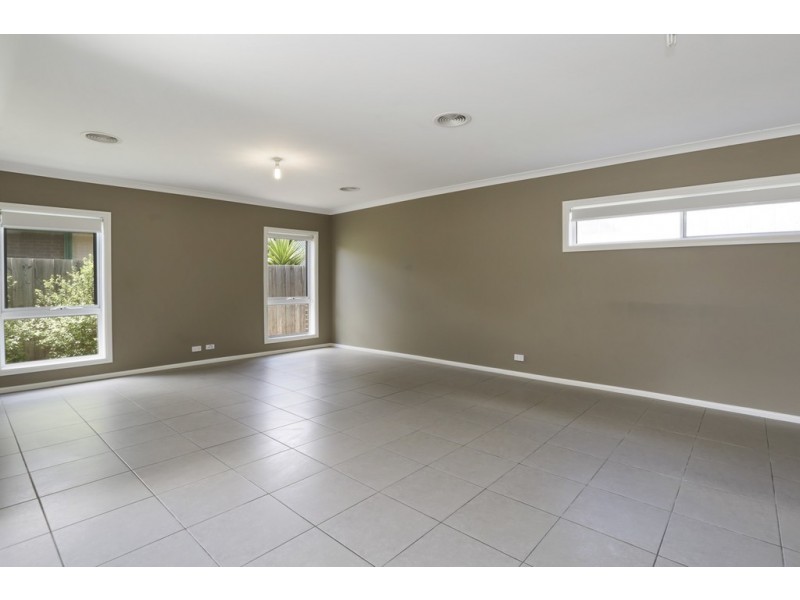 5B Corvi Court, Lara VIC 3212