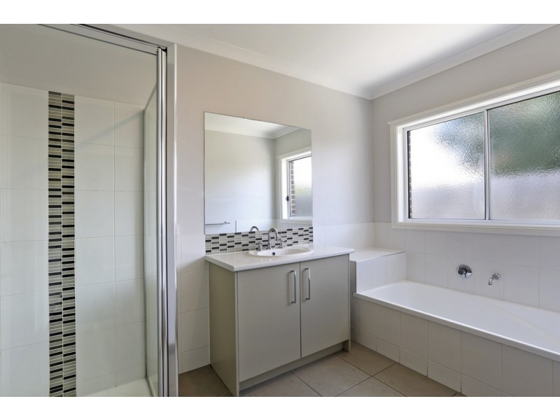 5B Corvi Court, Lara VIC 3212