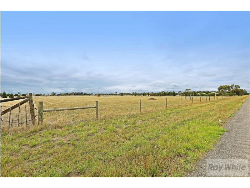 120 Tillys Road, Lara VIC 3212