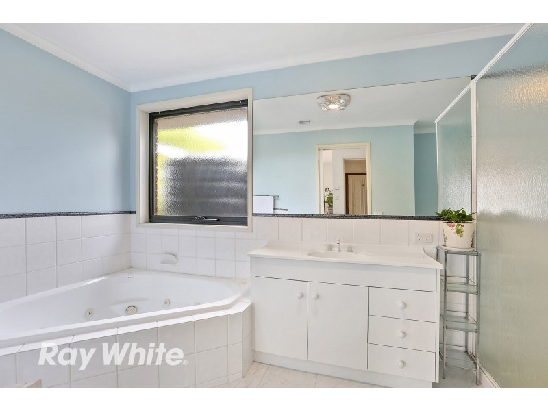 1-2 Starling Close, Lara VIC 3212