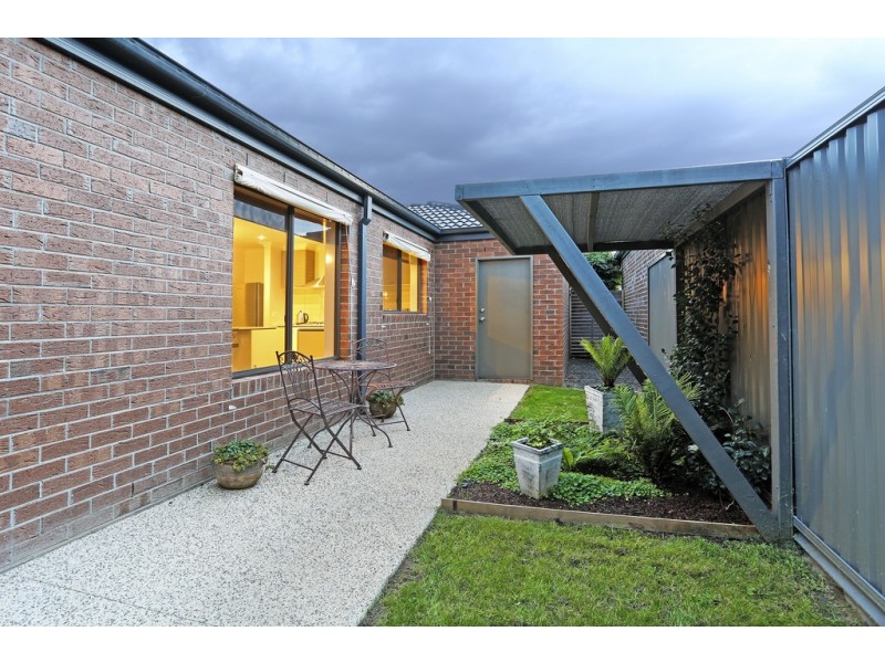 27 Barnong Way, Lara VIC 3212