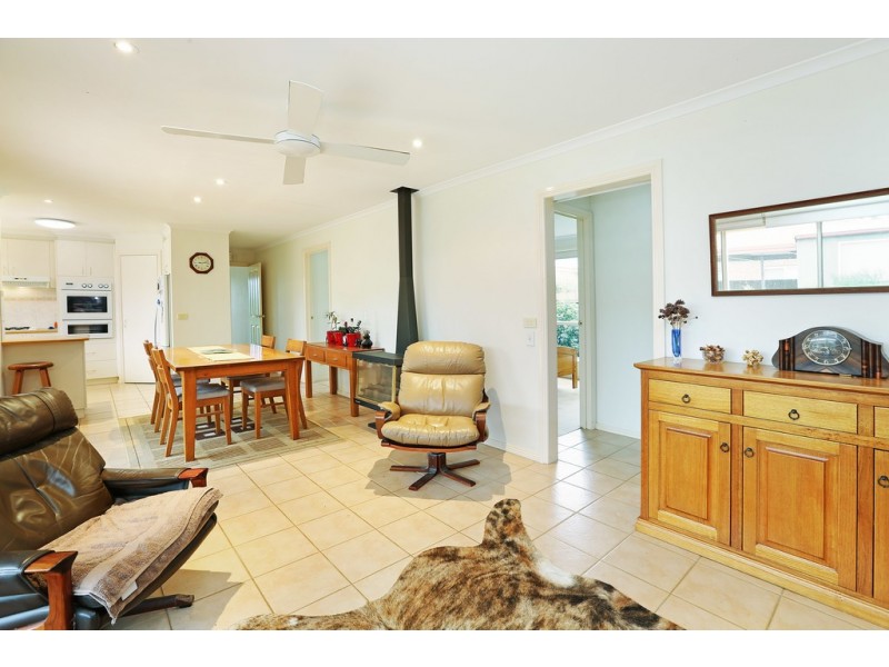 3 Marconi Place, Lara VIC 3212