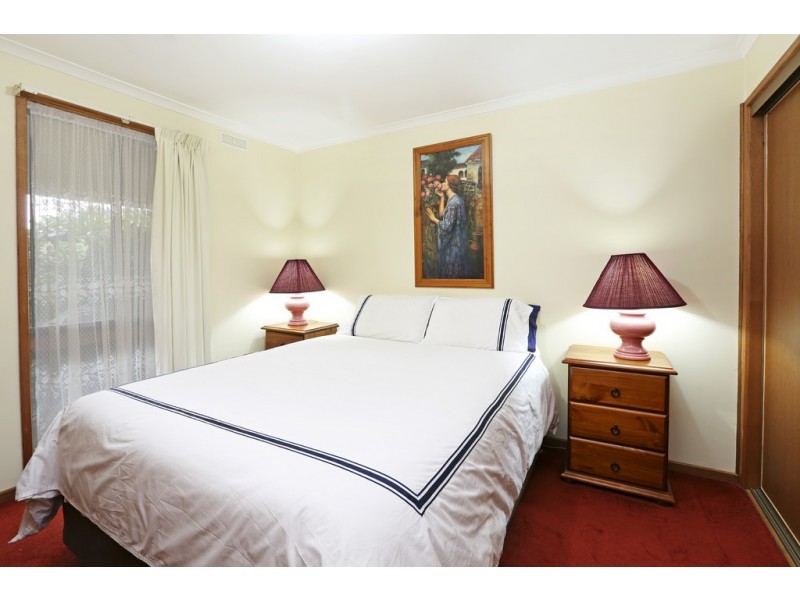 24 Talpa Crescent, Corio VIC 3214