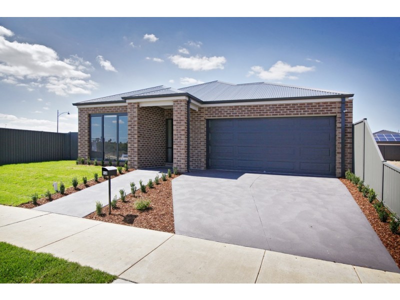 94B Eastlakes Boulevard, Lara VIC 3212