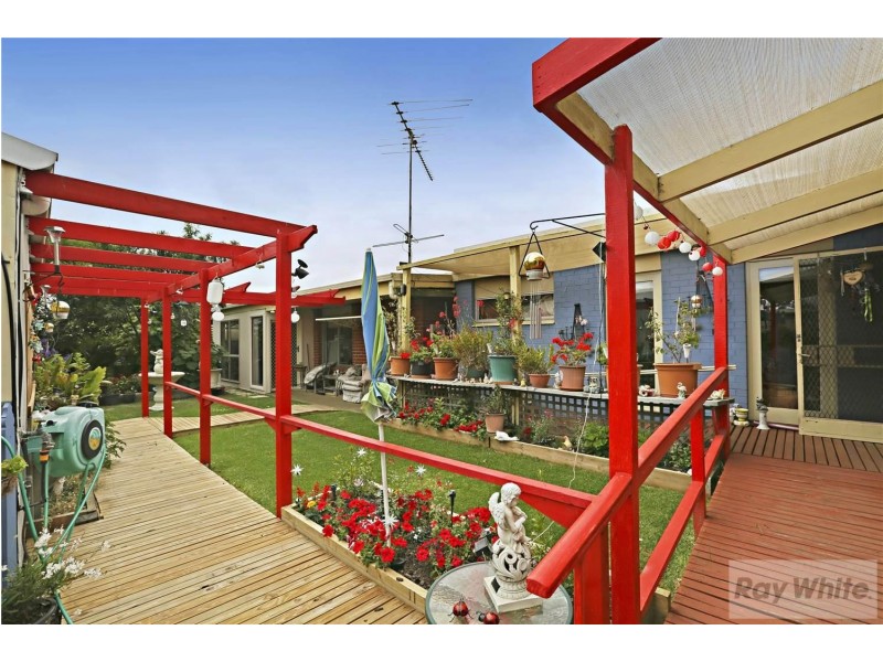 17 Brooks Street, Norlane VIC 3214