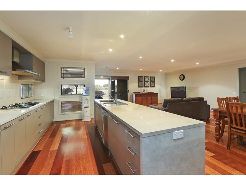 5 Ralph Court, Bell Park VIC 3215