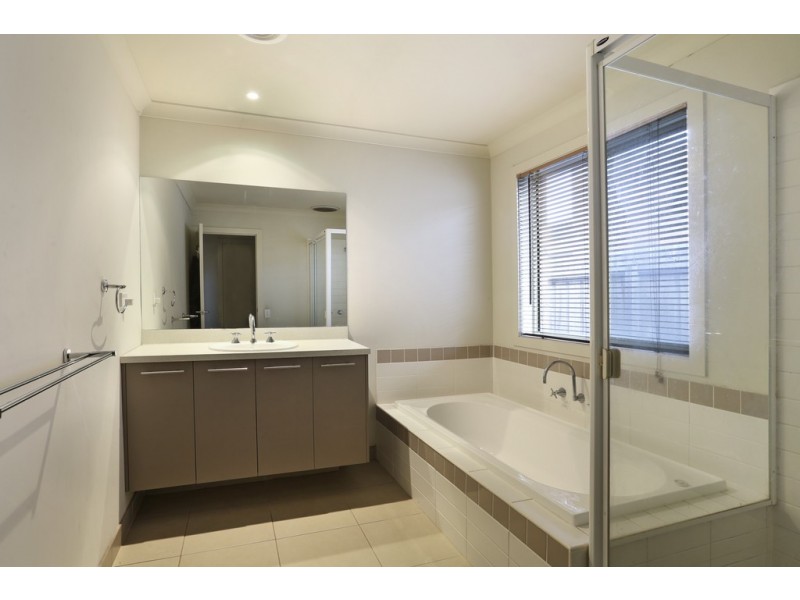 5 Ralph Court, Bell Park VIC 3215