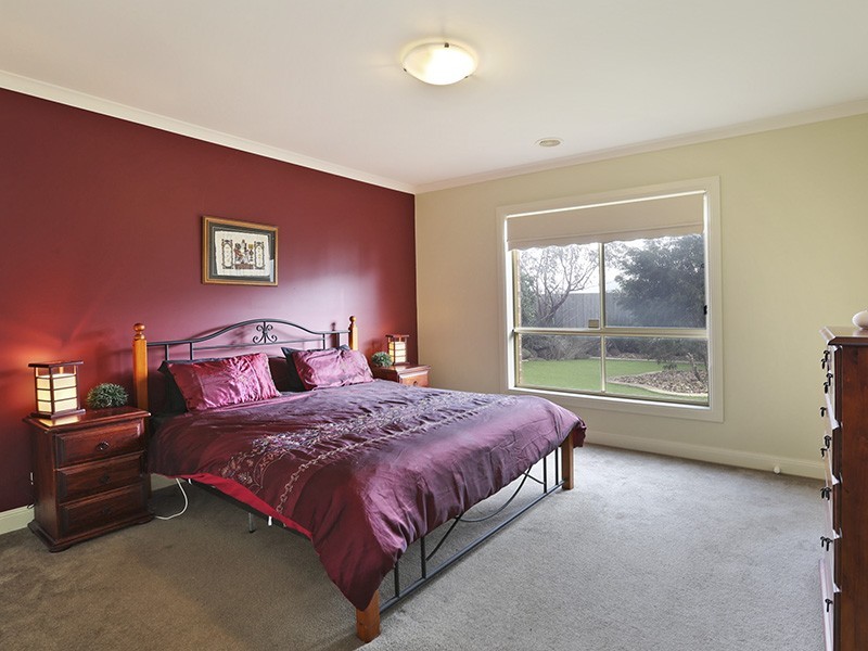 83 Country Gardens Drive, Lara VIC 3212